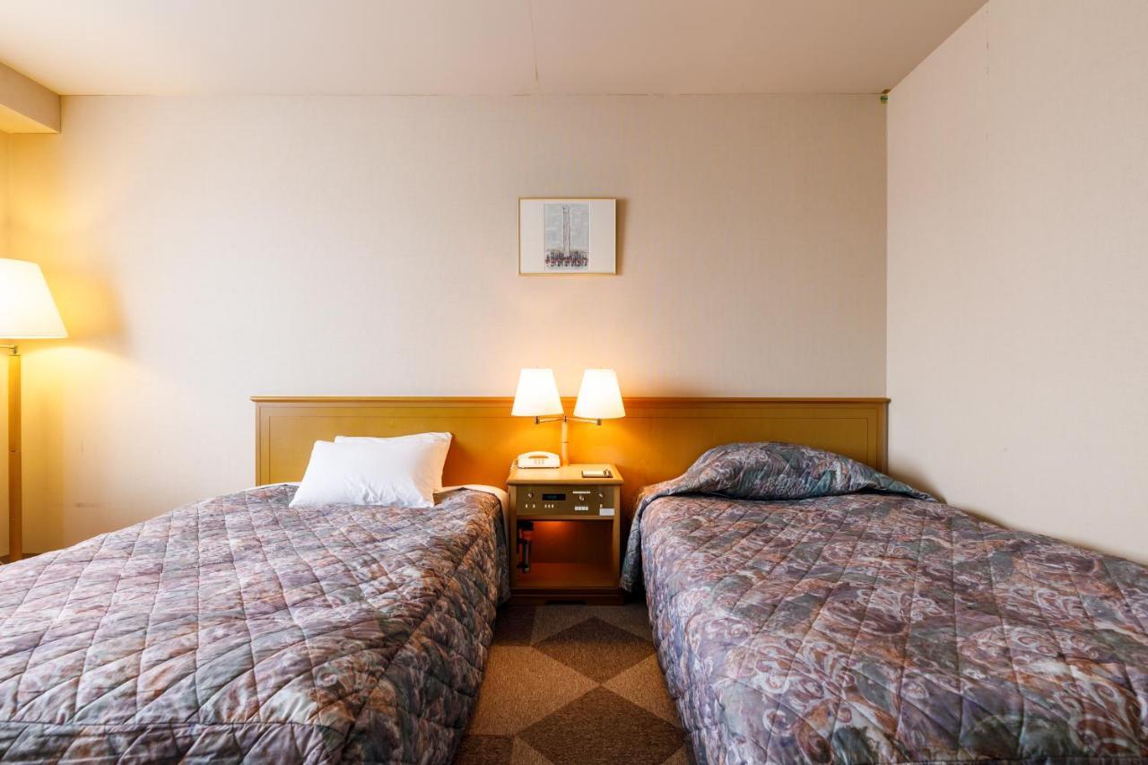 Fukuno Town Hotel A・Mieux Nanto Екстер'єр фото