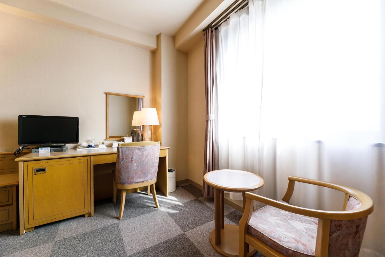 Fukuno Town Hotel A・Mieux Nanto Екстер'єр фото