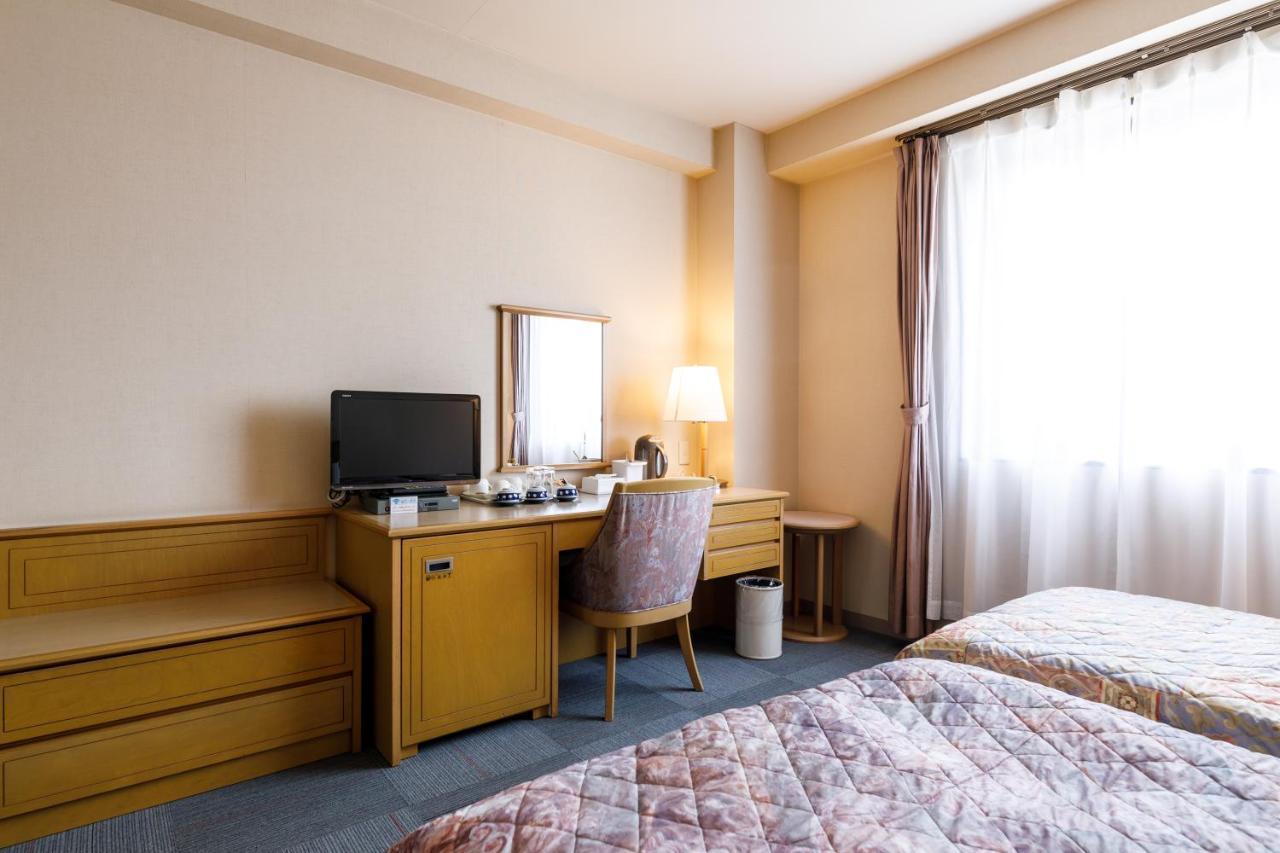 Fukuno Town Hotel A・Mieux Nanto Екстер'єр фото
