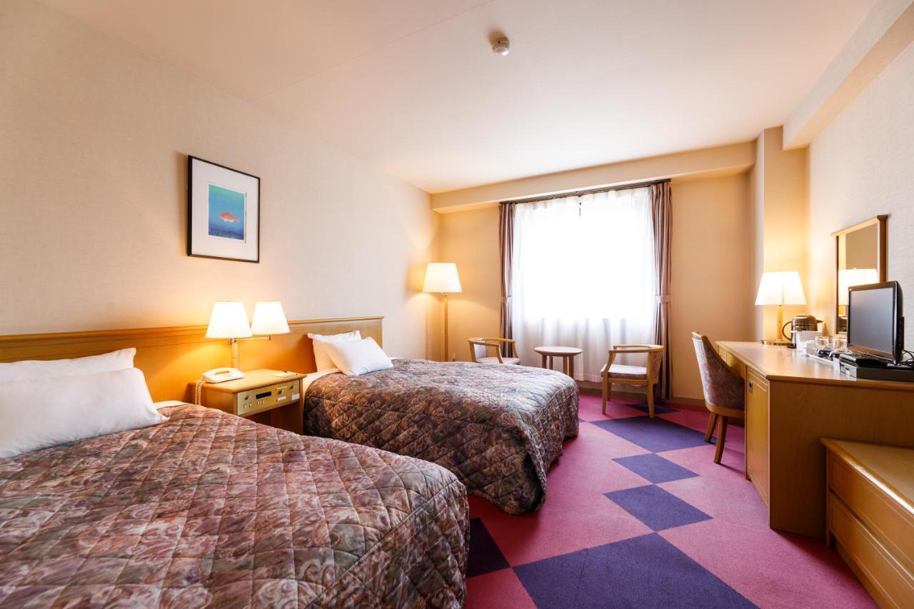 Fukuno Town Hotel A・Mieux Nanto Екстер'єр фото